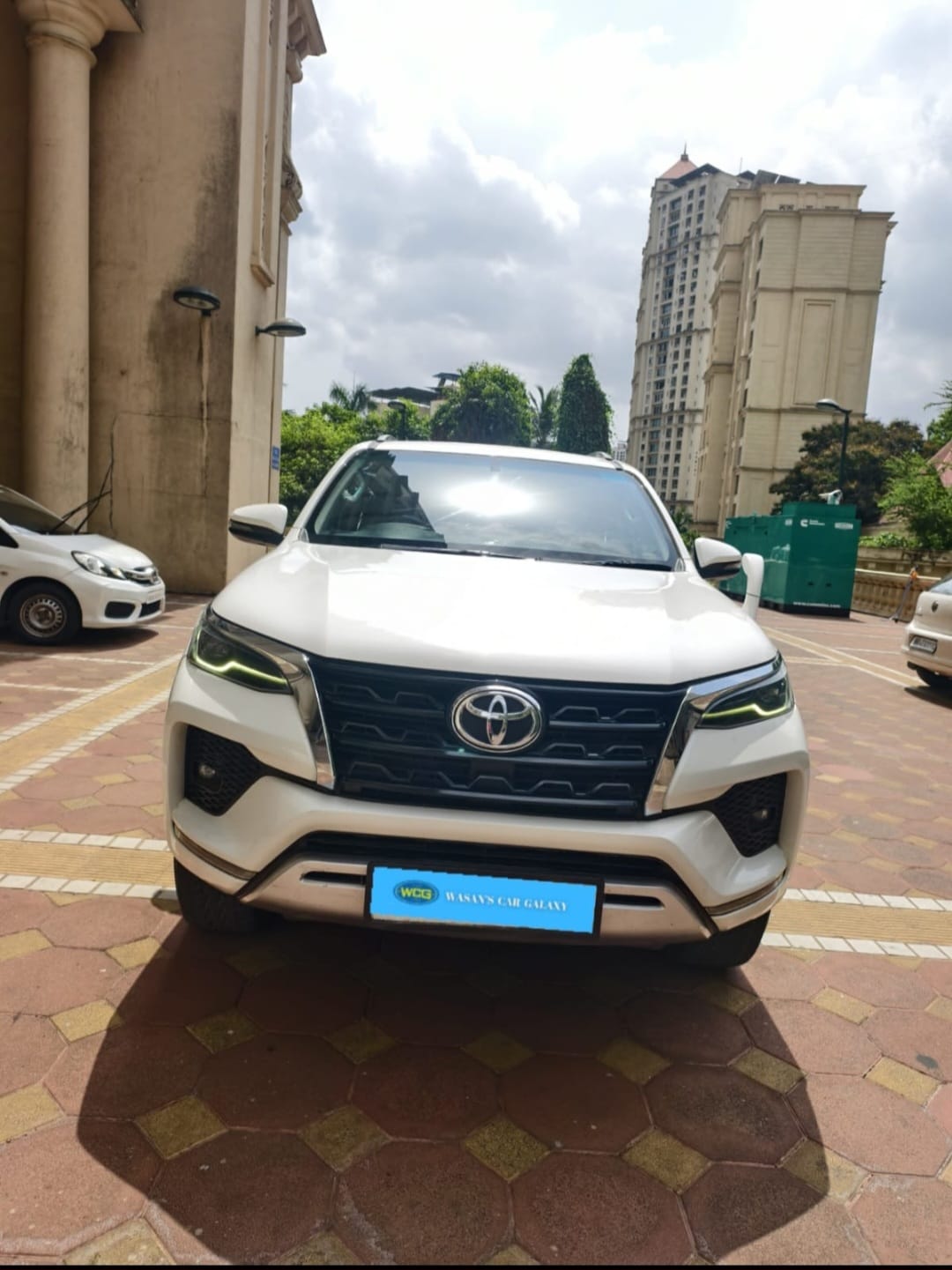 Toyota Fortuner 4x2 Automatic 2023