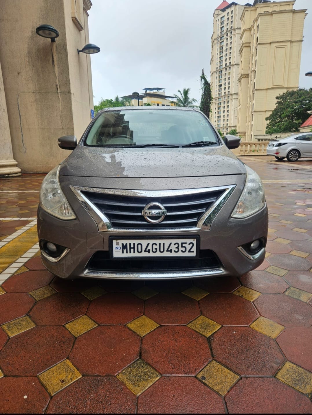 Nissan Sunny XV 2015